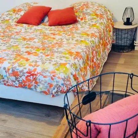 Appartement 6 Personnes Et Parking Au Pied Du Beffroi
